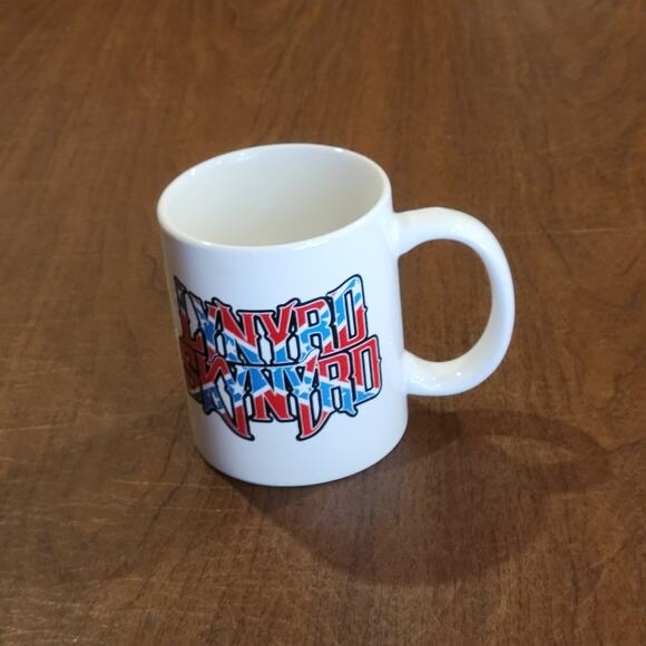 Lynyrd Skynyrd Flag Logo Fan Tour Mug 2009 Fly On - Picture 1 of 8